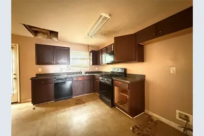 580 Lakeridge Court, Covington, GA 30016 - Photo 7