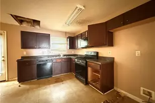 580 Lakeridge Ct, Covington, GA 30016 - Photo 7