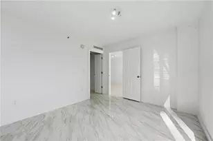 2870 Pharr Ct South NW, Atlanta, GA 30305 - Photo 15