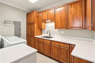 77 Peachtree Pl NE, Atlanta, GA 30309 - Photo 25