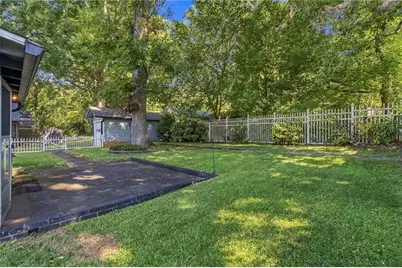 425 Leonardo Avenue NE, Atlanta, GA 30307 - Photo 39