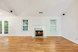 8765 Covestone Dr, Gainesville, GA 30506 - Photo 9