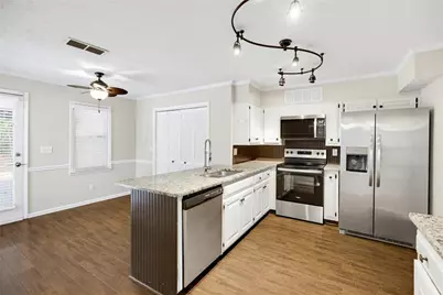 9158 Carroll Manor Drive, Sandy Springs, GA 30350 - Photo 13