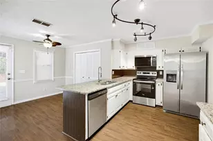 9158 Carroll Manor Dr, Sandy Springs, GA 30350 - Photo 13