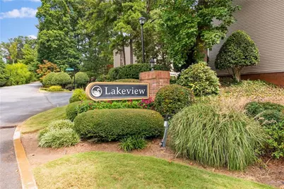 18 Basswood Circle, Sandy Springs, GA 30328 - Photo 45