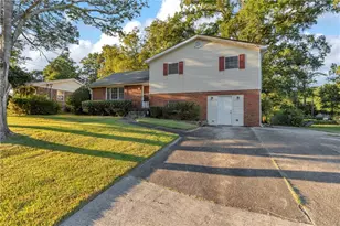 840 Sherwood Dr, Jonesboro, GA 30236 - Photo 3