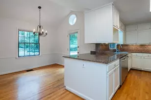 2320 Lavista Rd NE, Atlanta, GA 30329 - Photo 11