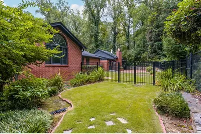 2320 Lavista Road NE, Atlanta, GA 30329 - Photo 33