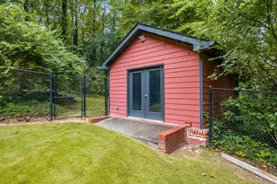 2320 Lavista Rd NE, Atlanta, GA 30329 - Photo 35