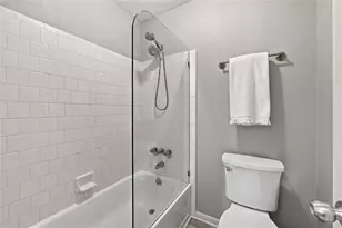 8740 Roswell Rd, Sandy Springs, GA 30350 - Photo 23