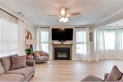 42 Sinclair Circle, Hoschton, GA 30548 - Photo 9