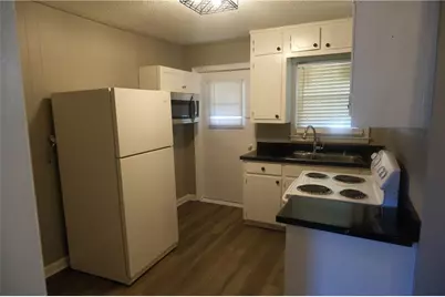 263 New Street #apt B, Buford, GA 30518 - Photo 5