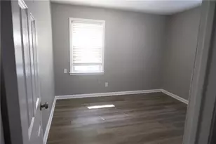 263 New St, Buford, GA 30518 - Photo 11
