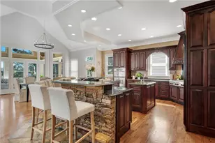 6400 Lakeview Dr, Buford, GA 30518 - Photo 15