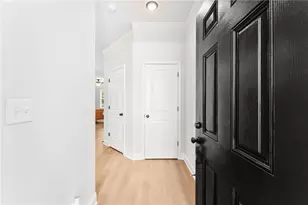 19 Crest Dr, Hartwell, GA 30643 - Photo 3