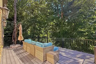 7750 Marsh Ct NW, Sandy Springs, GA 30328 - Photo 17