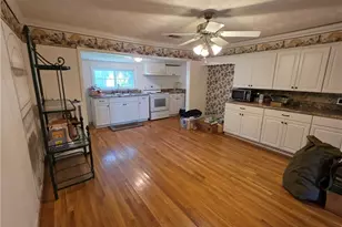 129 South St, Buford, GA 30518 - Photo 11