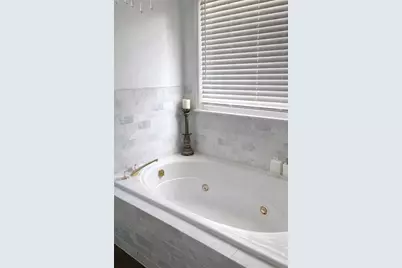 210 Pear Valley Court, Johns Creek, GA 30022 - Photo 15