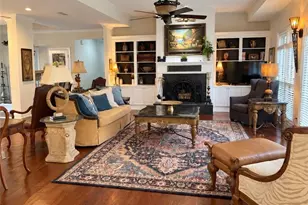 210 Pear Valley Ct, Johns Creek, GA 30022 - Photo 5