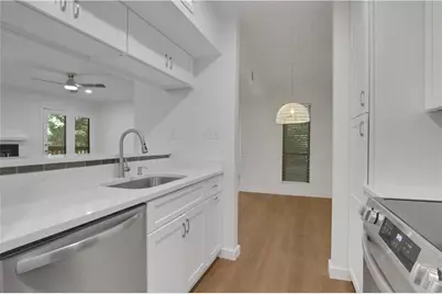 122 Tuxworth Circle, Decatur, GA 30033 - Photo 5