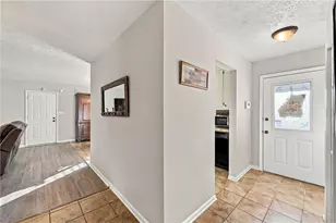 2674 Highland Park Dr, Gainesville, GA 30506 - Photo 9