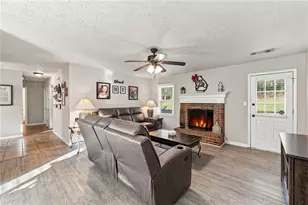 2674 Highland Park Dr, Gainesville, GA 30506 - Photo 3