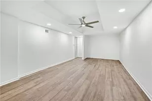 1498 Meadowcreek Ct, Dunwoody, GA 30338 - Photo 35