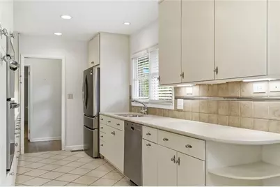 955 Vistavia Circle, Decatur, GA 30033 - Photo 7