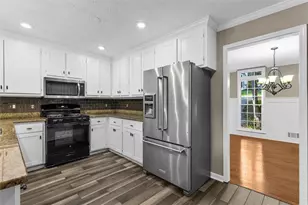 2092 Plantation Rd, Lawrenceville, GA 30044 - Photo 15