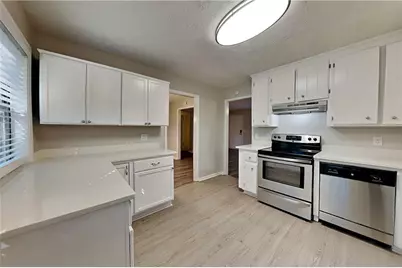 265 Castleair Drive NE, Kennesaw, GA 30144 - Photo 5