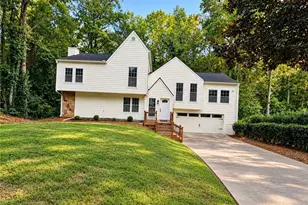 2570 Rocky Springs Dr, Marietta, GA 30062 - Photo 1