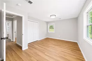 1639 Bridgeport Dr NW, Atlanta, GA 30318 - Photo 21