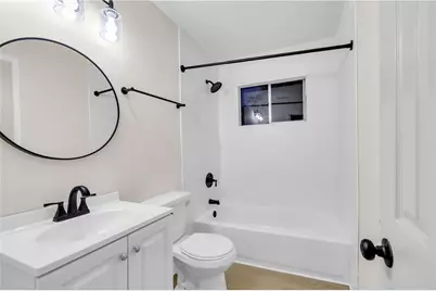414 West Richland Ave, Greensboro, GA 30642 - Photo 11