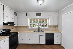 1478 Spruce Ridge Way, Stone Mountain, GA 30083 - Photo 7