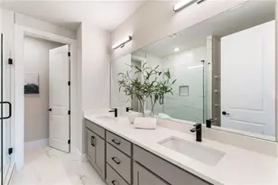 2202 Carlton Ct, Atlanta, GA 30318 - Photo 23