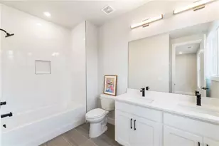 2202 Carlton Ct, Atlanta, GA 30318 - Photo 29