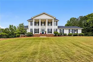 32 Quail Run, Hoschton, GA 30548 - Photo 1