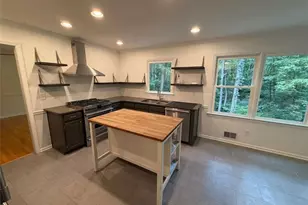 190 Timber Oak Cove, Lawrenceville, GA 30043 - Photo 9