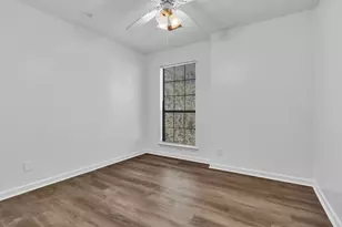 765 Windchase Ln, Stone Mountain, GA 30083 - Photo 19