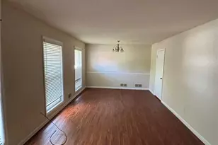 2399 Wexford Dr, Atlanta, GA 30349 - Photo 5
