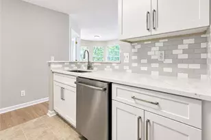 1107 Sandy Ln Dr, Alpharetta, GA 30022 - Photo 9