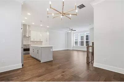 579 Broadview Place NE, Atlanta, GA 30324 - Photo 13