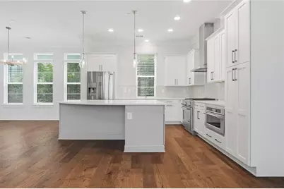 579 Broadview Place NE, Atlanta, GA 30324 - Photo 19