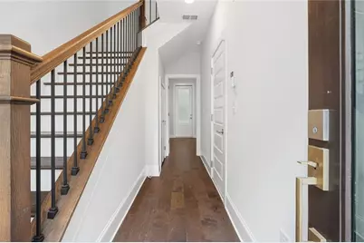 579 Broadview Place NE, Atlanta, GA 30324 - Photo 7
