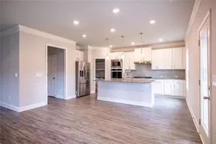 352 Newshaw Dr, Lawrenceville, GA 30046 - Photo 5