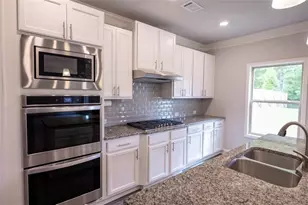 352 Newshaw Dr, Lawrenceville, GA 30046 - Photo 7