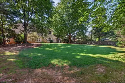 125 Kiveton Park Drive, Roswell, GA 30075 - Photo 37