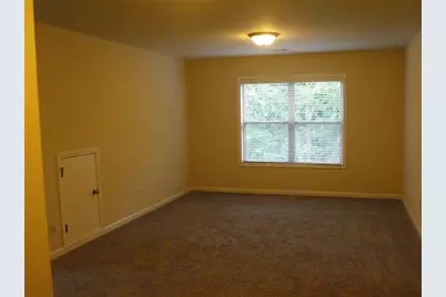 4289 Amberleaf Walk, Lilburn, GA 30047 - Photo 9