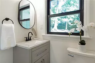 1559 Peachtree Battle Ave NW, Atlanta, GA 30327 - Photo 13