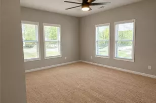 5919 Chattahoochee St, Lula, GA 30554 - Photo 7